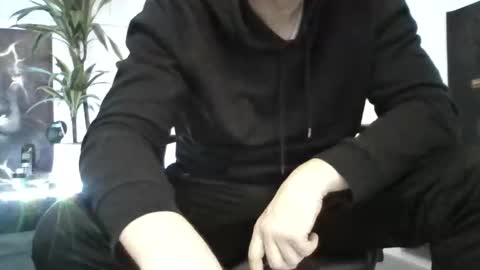 gross56554 online show from December 15, 4:15 pm