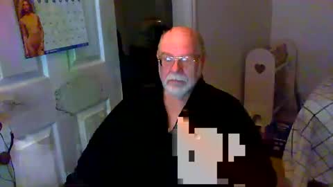 Snapshot of gtnolder60 chatting on January 11, 12:29 pm Gary online show from January 11, 12:29 pm