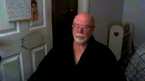 Snapshot of gtnolder60 chatting on February 2, 12:35 pm Gary online show from February 2, 12:35 pm