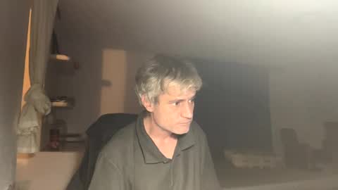 guardiannif_ online show from February 1, 8:58 pm