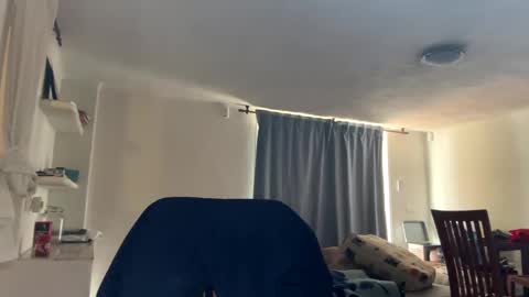 guardiannif_ online show from February 3, 3:27 pm