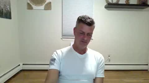 Snapshot of gudguy2025 chatting on October 26, 1:18 am gudguy2025 online show from October 26, 1:18 am