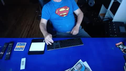 guesswhatigot2 online show from December 4, 7:39 am