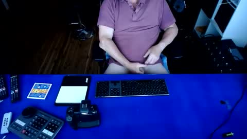 guesswhatigot2 online show from December 14, 10:45 am