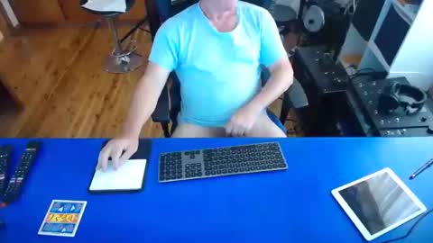 guesswhatigot2 online show from January 23, 4:52 am