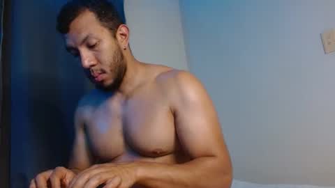 holl latino online show from January 15, 5:55 am