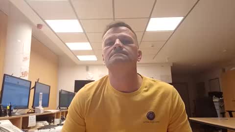 Snapshot of guschidick chatting on October 17, 4:11 pm guschidick online show from October 17, 4:11 pm