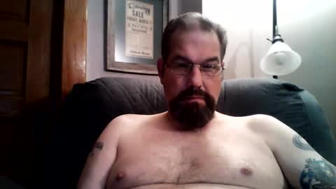 guy4fun8 online show from January 1, 8:37 pm