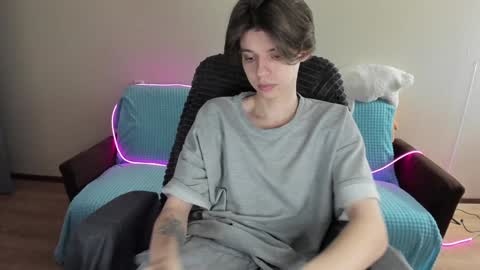 guy_liam1 online show from February 1, 1:09 pm