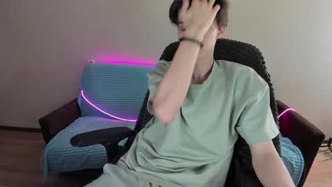 guy_liam1 online show from January 27, 6:09 am