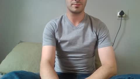 Guy Hardon online show from December 18, 10:40 am