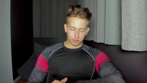 Oliver online show from September 8, 6:51 pm