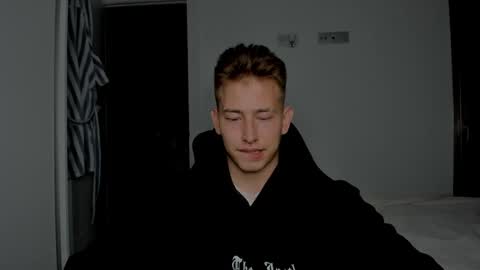 Oliver online show from April 24, 10:12 pm