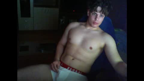 gymguy0505 online show from January 7, 11:21 pm