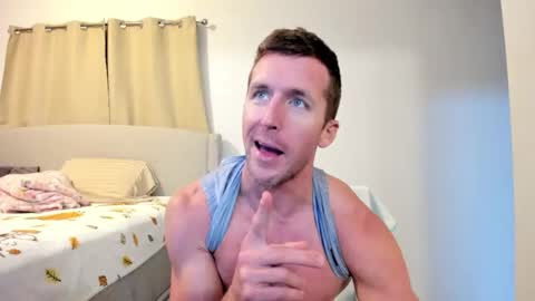 Snapshot of gymjock22 chatting on December 11, 9:44 pm GymJock22 online show from December 11, 9:44 pm