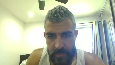 h0nest84 online show from October 26, 10:45 pm