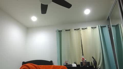 h0nest84 online show from December 31, 6:16 am