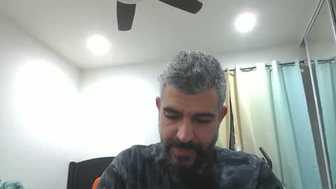 h0nest84 online show from January 9, 3:58 am