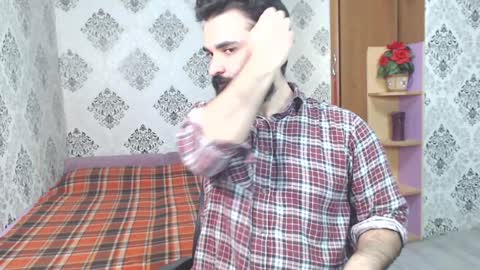 Snapshot of hairy_tyler666 chatting on December 8, 6:33 am Hairy Tyler online show from December 8, 6:33 am