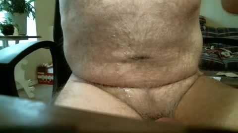 Snapshot of hairydude962 chatting on October 5, 6:34 pm hairydude962 online show from October 5, 6:34 pm