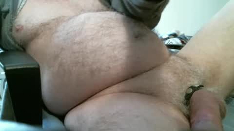 Snapshot of hairydude962 chatting on February 22, 7:21 pm hairydude962 online show from February 22, 7:21 pm