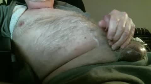 Snapshot of hairydude962 chatting on March 11, 3:59 am hairydude962 online show from March 11, 3:59 am