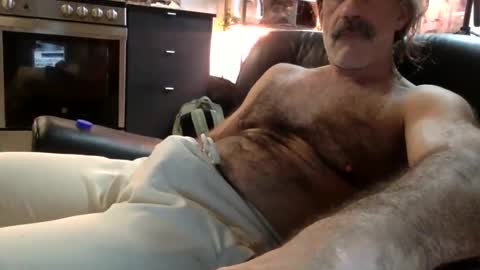 HairyTonkas online show from December 17, 9:32 pm