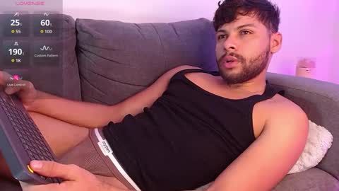 Independent       model  online show from September 20, 9:26 pm