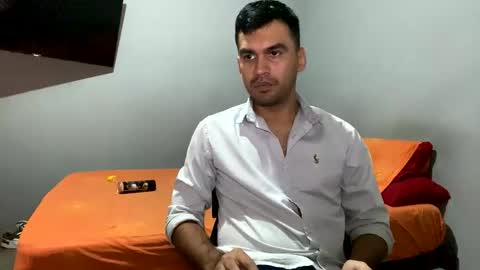 hamiltong12 online show from November 14, 6:27 am