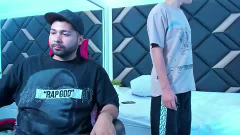 leonardfarrucknick and otis online show from November 27, 1:26 pm