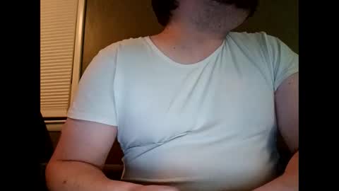 handsomedaddy198923 online show from November 18, 7:56 am