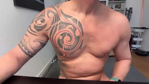 hanky online show from December 18, 9:27 am