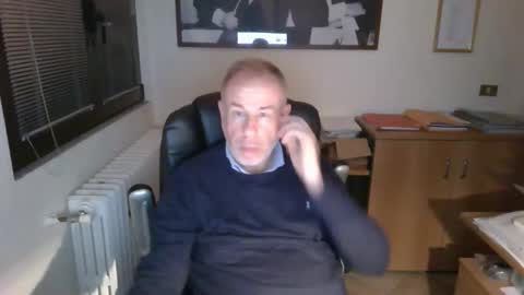 hanscooper online show from December 4, 4:03 pm