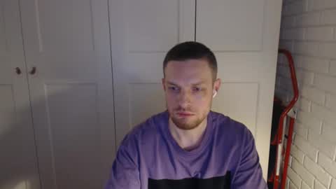 happyvelvetpaw online show from January 18, 4:03 am