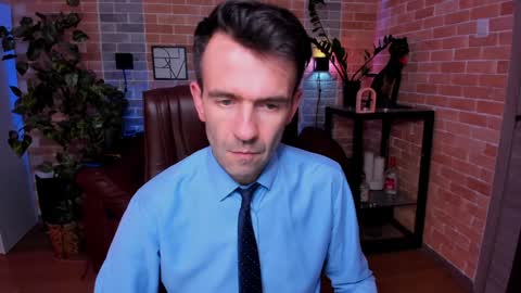 Steve online show from December 4, 12:47 pm