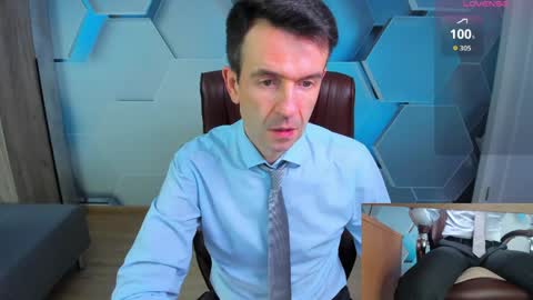 Steve online show from April 6, 10:27 am