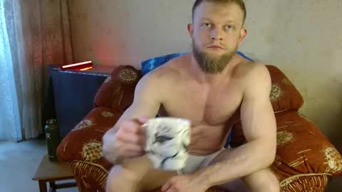 Valentino Hard online show from February 21, 7:33 am