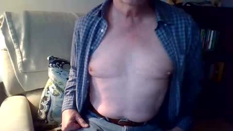 hardchicagoforzya online show from December 10, 8:05 pm