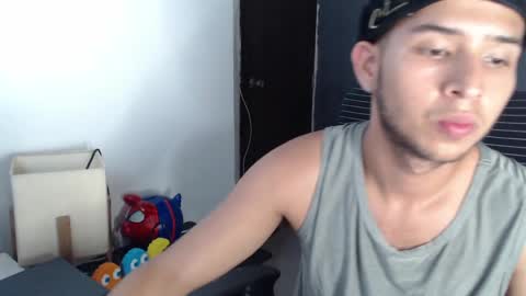 harold_18_ online show from April 9, 6:47 pm