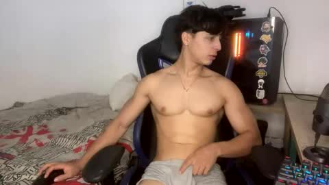 Snapshot of harry_p01 chatting on February 6, 4:58 pm harry_p01 online show from February 6, 4:58 pm