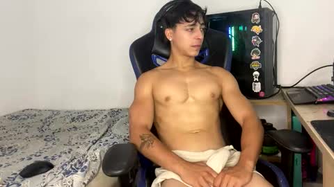 Snapshot of harry_p01 chatting on March 9, 3:38 pm harry_p01 online show from March 9, 3:38 pm