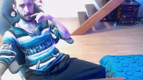 OMAR online show from January 8, 5:05 am