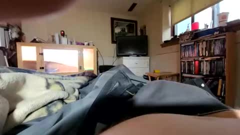 hawkfan1888 online show from October 18, 9:31 pm