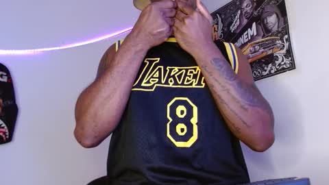 hazlan_420 online show from February 18, 1:48 am