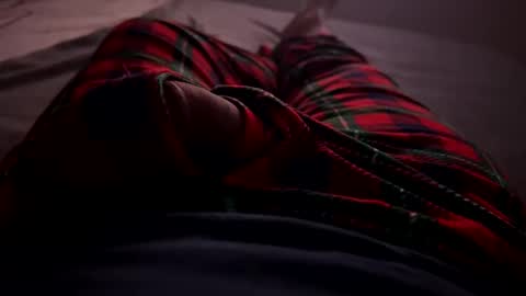 Snapshot of hazzhec chatting on December 15, 1:46 am HazzHec online show from December 15, 1:46 am