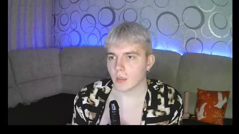 Justin online show from February 12, 7:42 pm