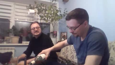 hedineko online show from April 25, 3:09 pm