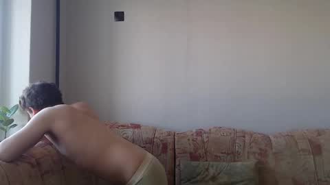 Snapshot of hellish_sugar chatting on February 25, 7:31 am Remy online show from February 25, 7:31 am