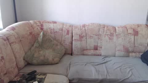 Snapshot of hellish_sugar chatting on February 7, 7:50 am Remy online show from February 7, 7:50 am