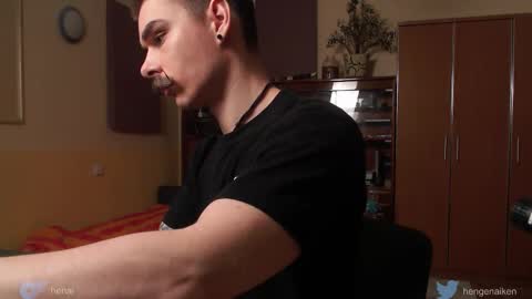 Hengen Aiken online show from November 1, 8:35 pm